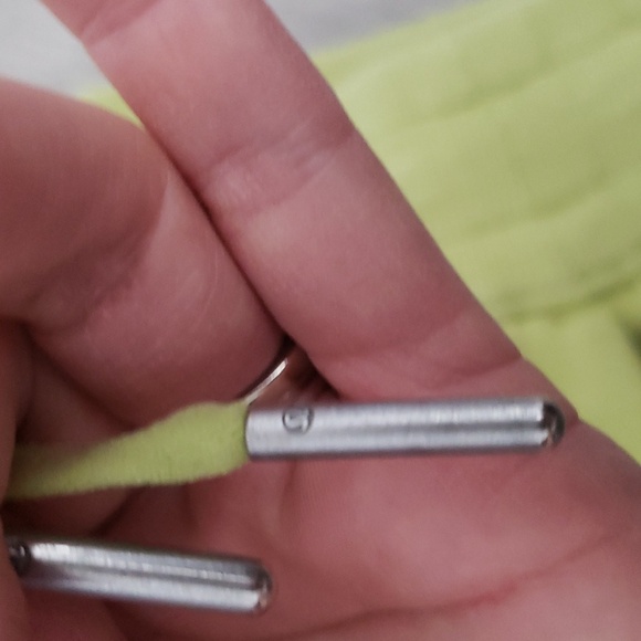 Lululemon line green scuba johgers size 4 - Picture 4 of 11